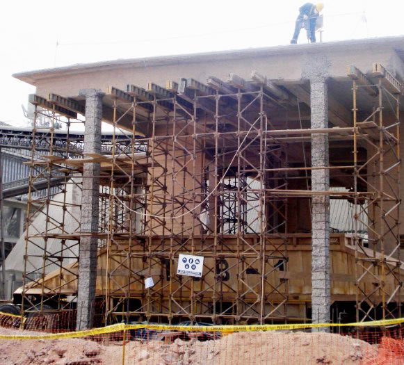 Fotos proceso construcción planta de Cal en Juliaca
